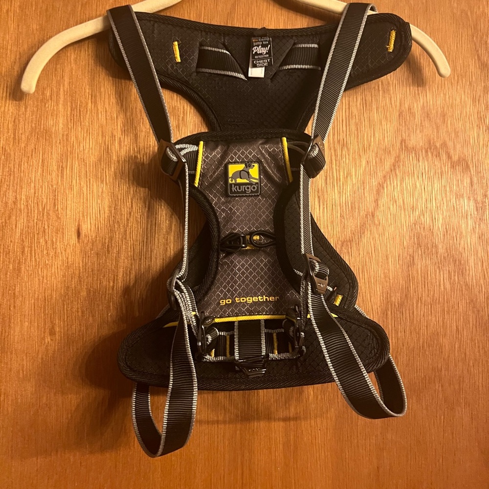 Brand New Unworn Kurgo IMPACT Car Safety Harness for Dogs  50- 75 lbs